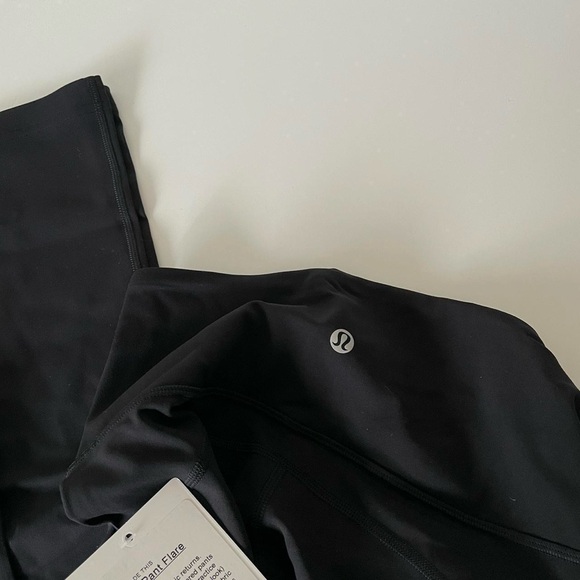 NWT Lululemon Align Flare Leggings - Picture 4 of 4